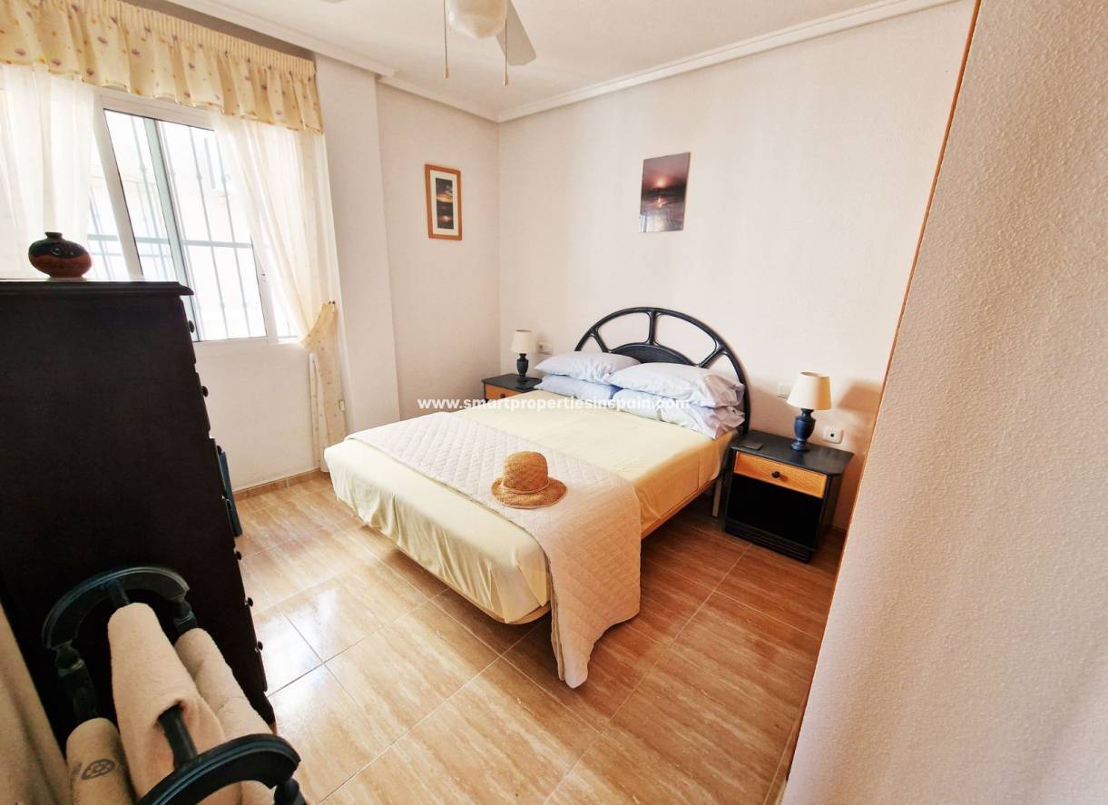 Wederverkoop - Detached Villa - La Marina - Urbanización La Marina