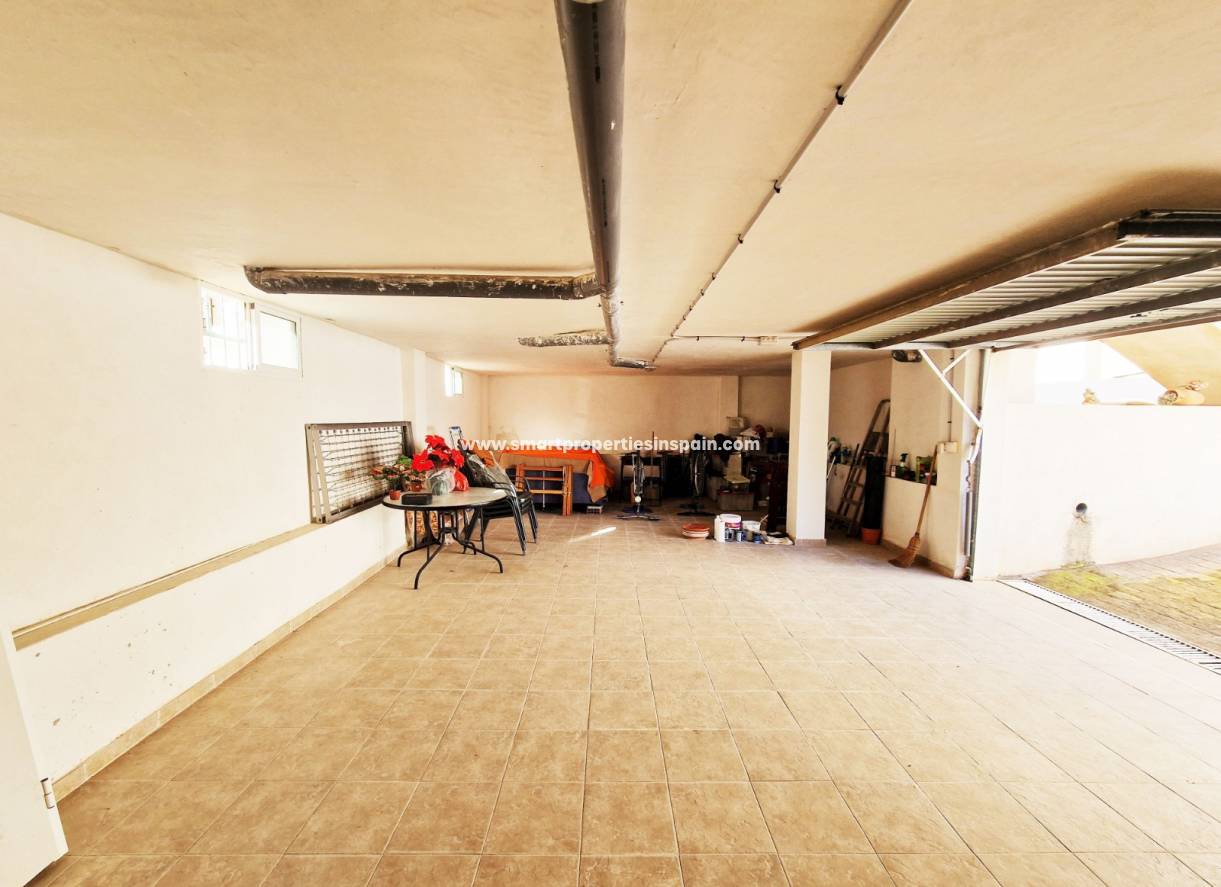 Wederverkoop - Detached Villa - La Marina - Urbanización La Marina