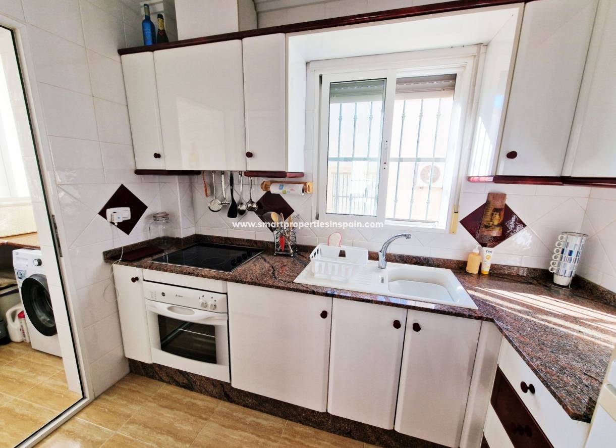 Wederverkoop - Detached Villa - La Marina - Urbanización La Marina