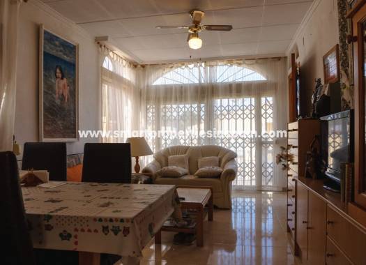 Wederverkoop - Detached Villa - La Marina - Urbanización La Marina