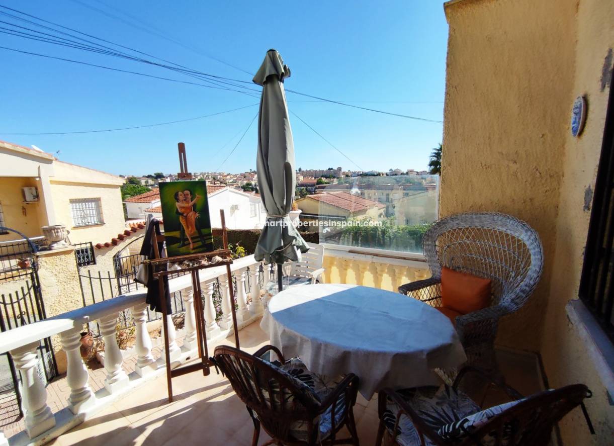 Wederverkoop - Detached Villa - La Marina - Urbanización La Marina