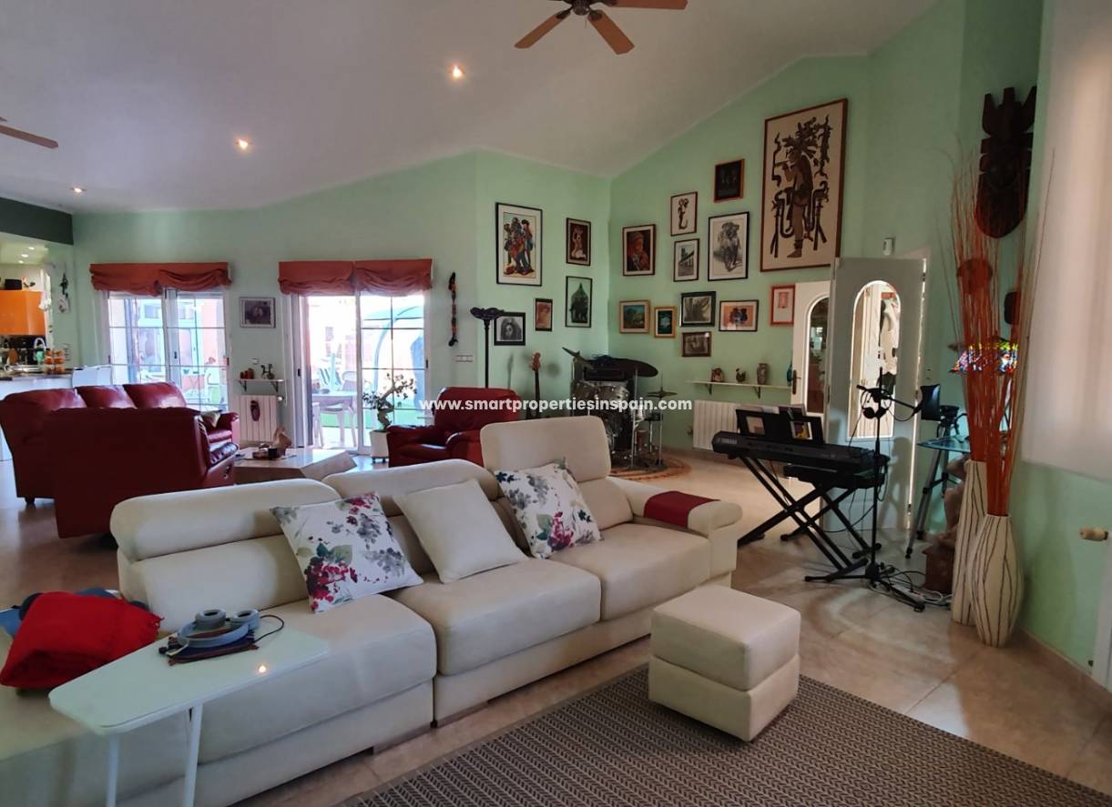 Wederverkoop - Detached Villa - La Marina - Urbanización La Marina
