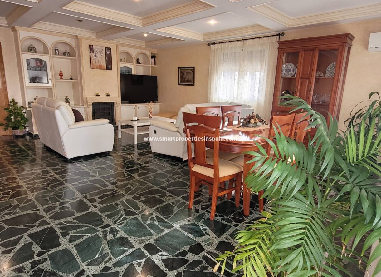 Wederverkoop - Detached Villa - La Marina - Urbanización La Marina