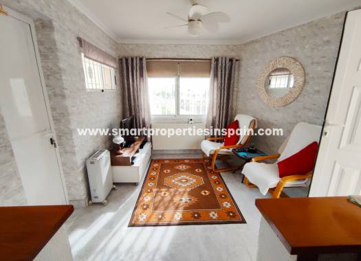 Wederverkoop - Detached Villa - La Marina - Urbanización La Marina