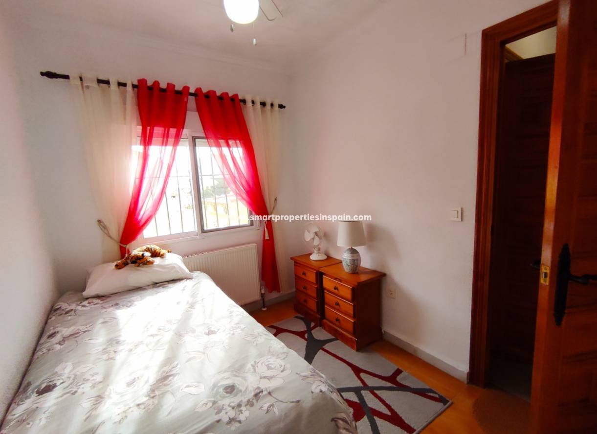 Wederverkoop - Detached Villa - La Marina - Urbanización La Marina