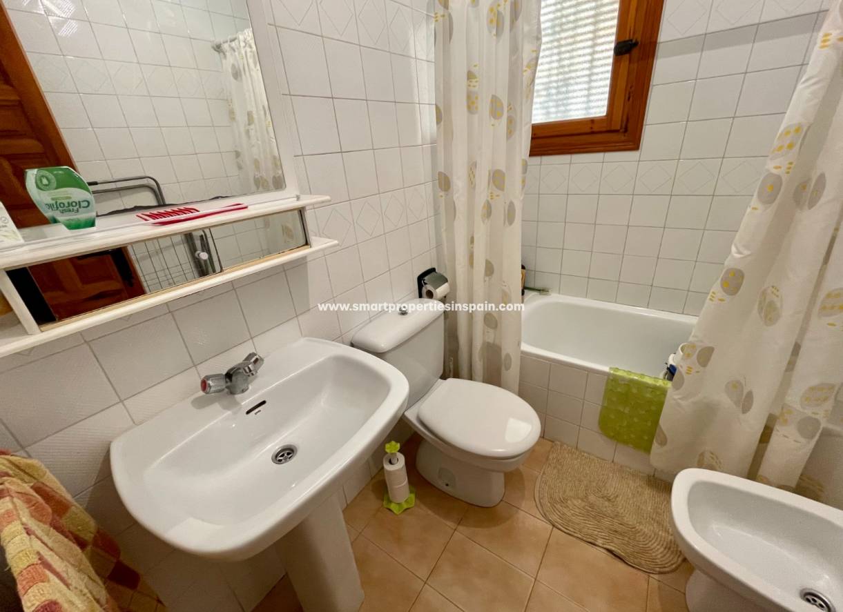 Wederverkoop - Detached Villa - La Marina - Urbanización La Marina