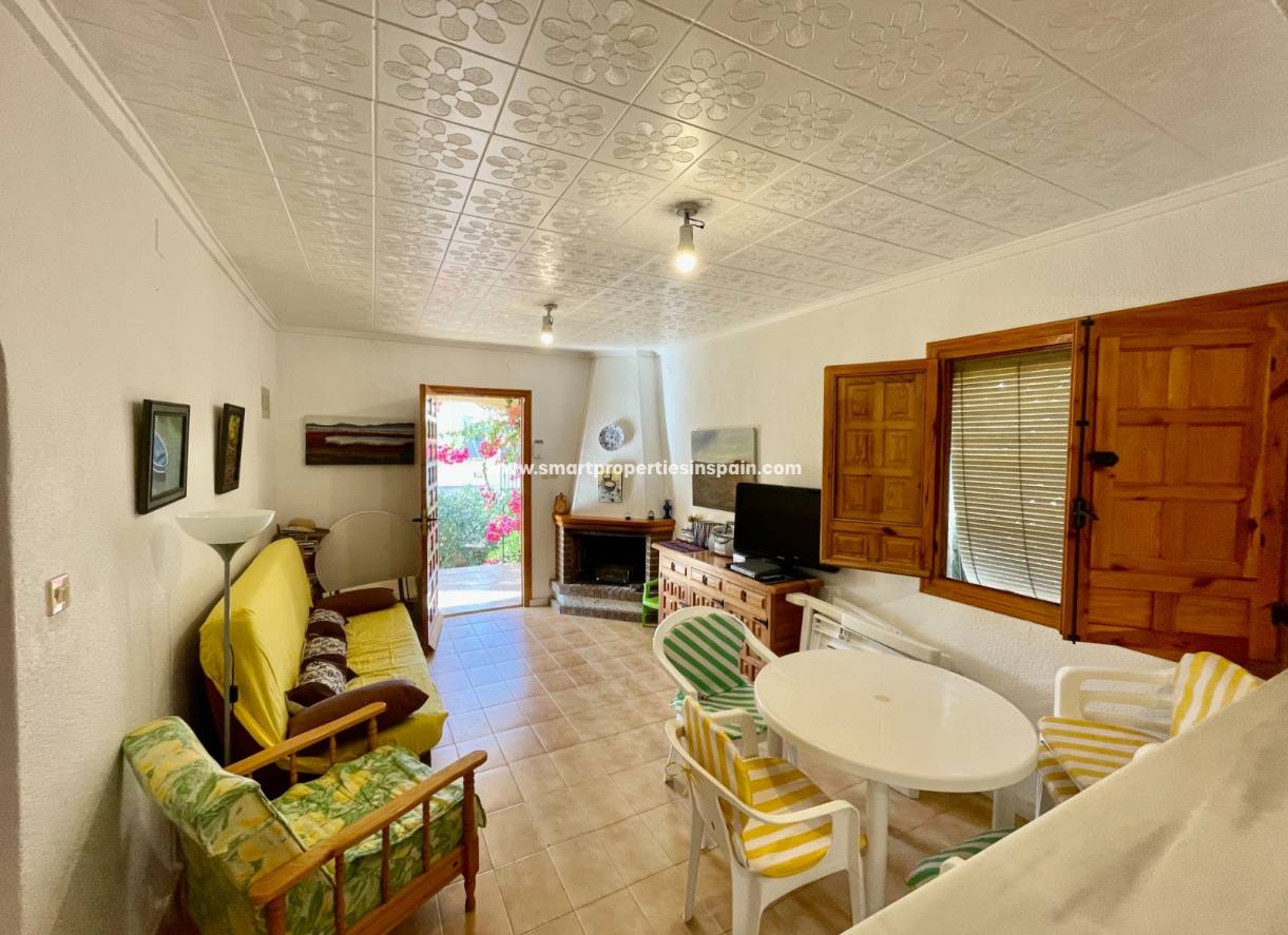 Wederverkoop - Detached Villa - La Marina - Urbanización La Marina