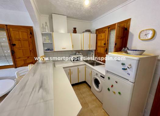 Wederverkoop - Detached Villa - La Marina - Urbanización La Marina