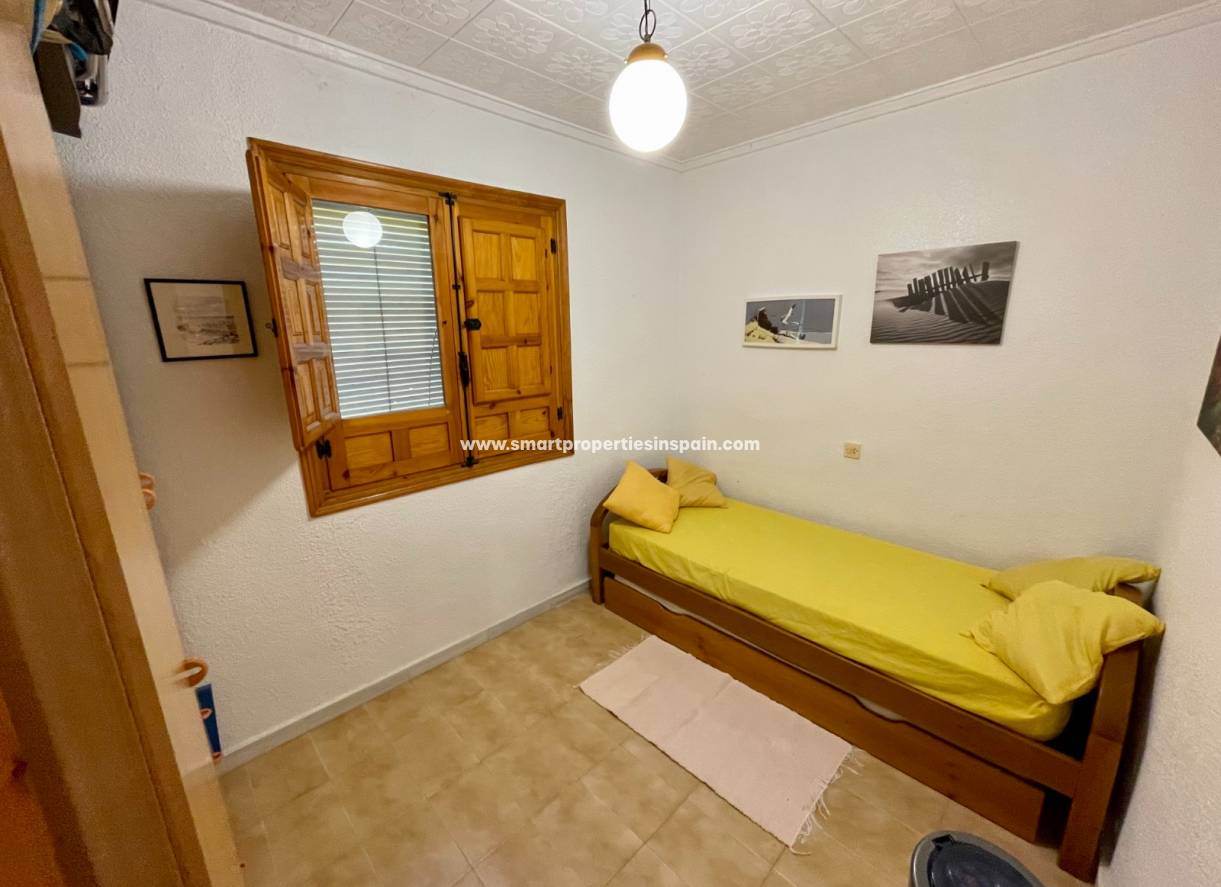 Wederverkoop - Detached Villa - La Marina - Urbanización La Marina