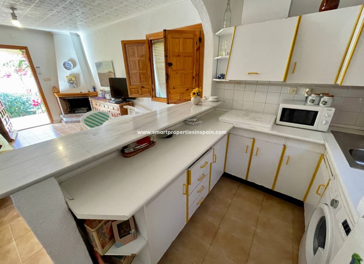 Wederverkoop - Detached Villa - La Marina - Urbanización La Marina