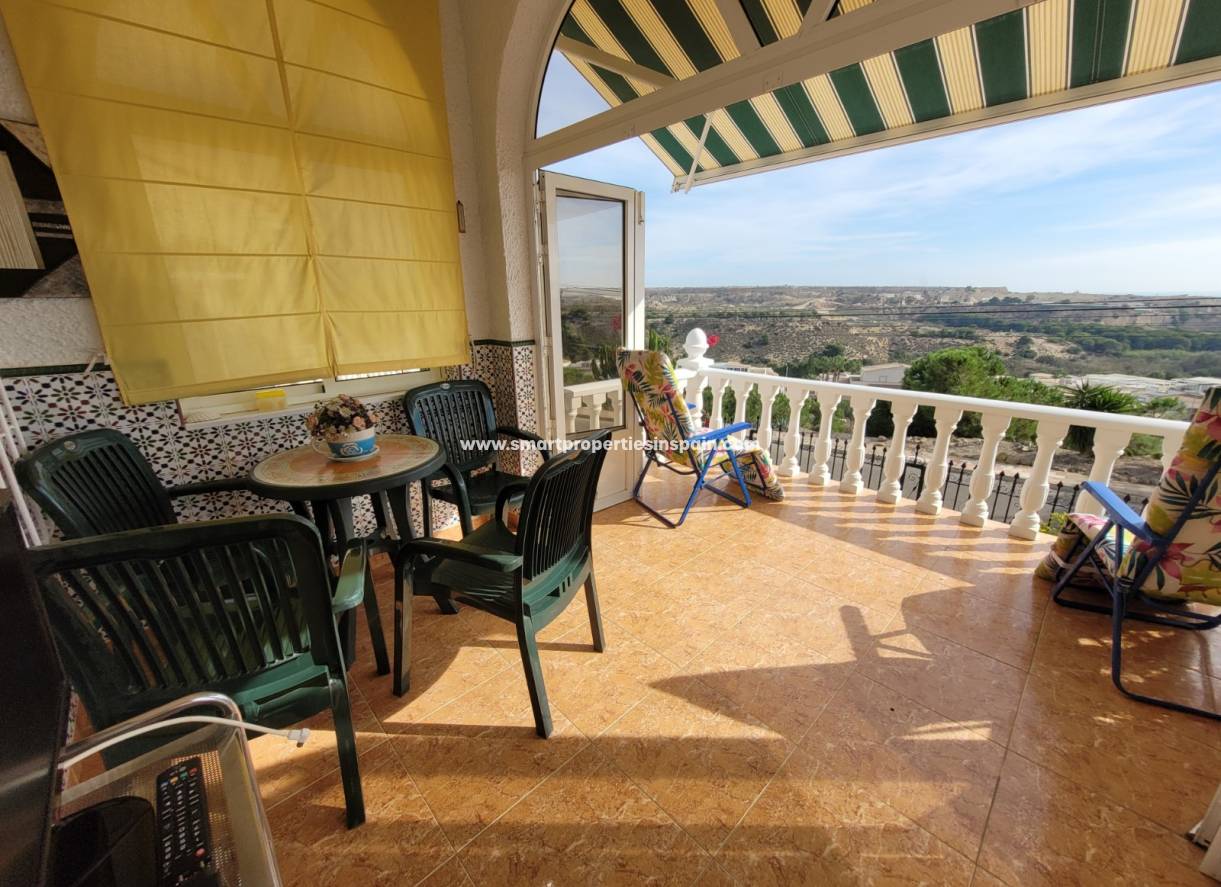 Wederverkoop - Detached Villa - La Marina - Urbanización La Marina