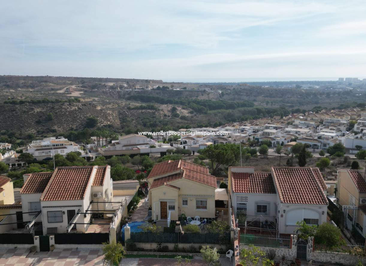 Wederverkoop - Detached Villa - La Marina - Urbanización La Marina