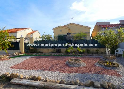 Wederverkoop - Detached Villa - La Marina - Urbanización La Marina
