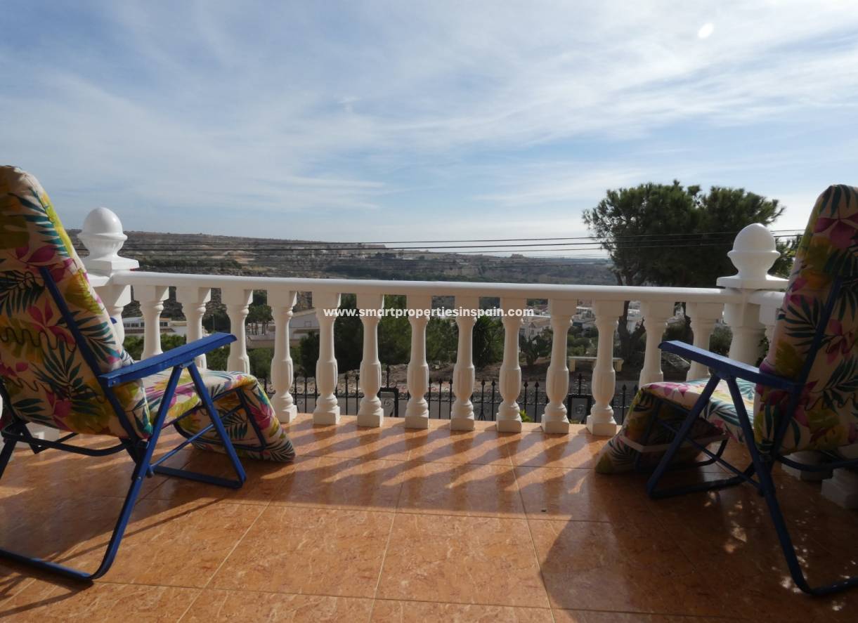 Wederverkoop - Detached Villa - La Marina - Urbanización La Marina
