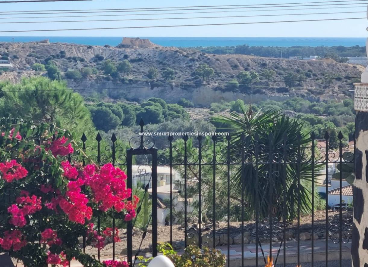 Wederverkoop - Detached Villa - La Marina - Urbanización La Marina