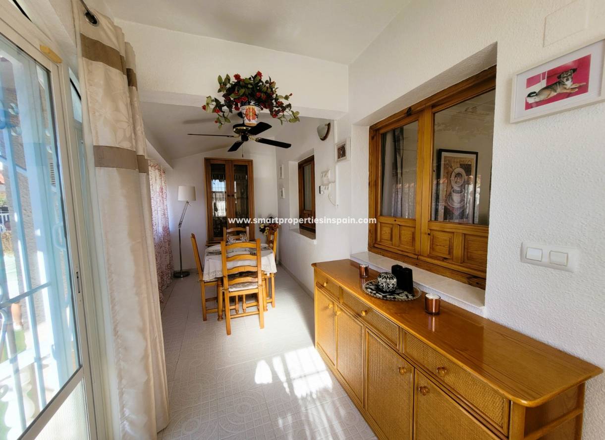 Wederverkoop - Detached Villa - La Marina - Urbanización La Marina