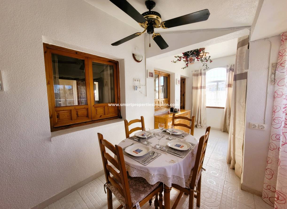 Wederverkoop - Detached Villa - La Marina - Urbanización La Marina