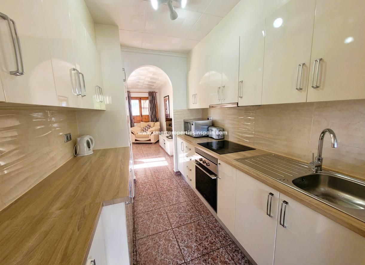 Wederverkoop - Detached Villa - La Marina - Urbanización La Marina