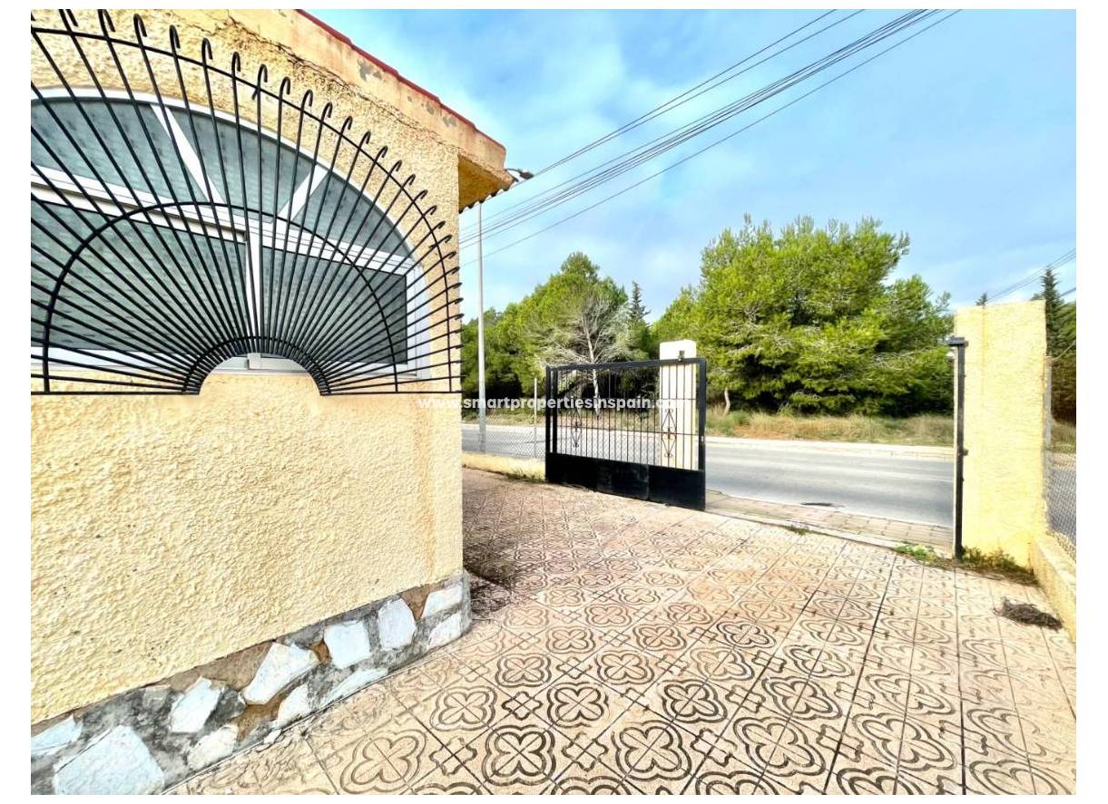 Wederverkoop - Detached Villa - La Marina - Urbanización La Marina