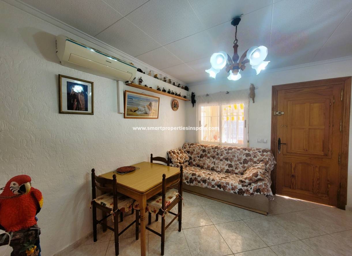 Wederverkoop - Detached Villa - La Marina - Urbanización La Marina
