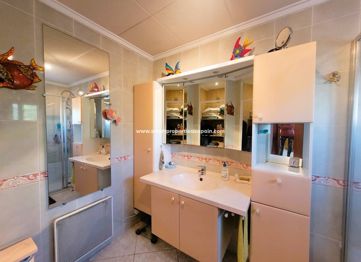 Wederverkoop - Detached Villa - La Marina - Urbanización La Marina