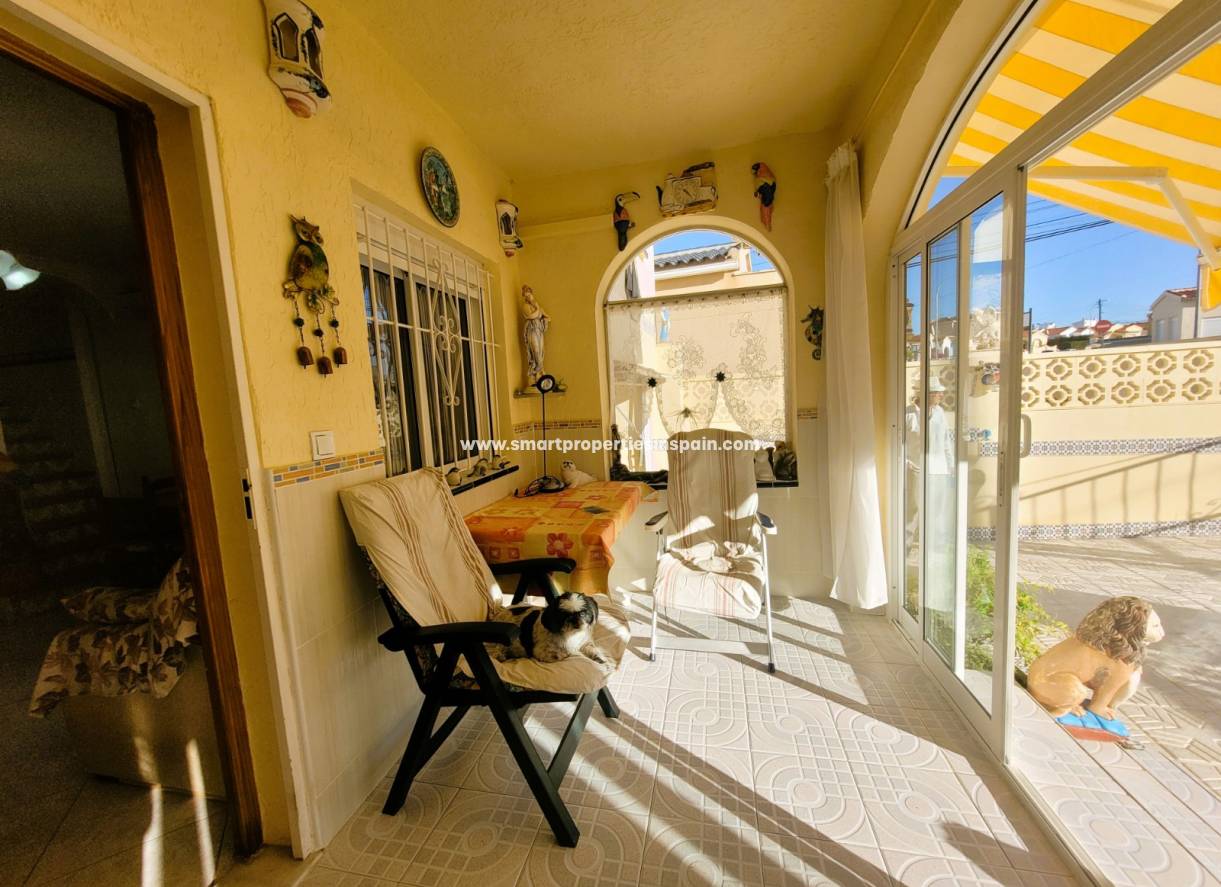 Wederverkoop - Detached Villa - La Marina - Urbanización La Marina