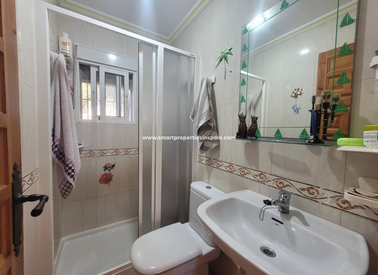 Wederverkoop - Detached Villa - La Marina - Urbanización La Marina