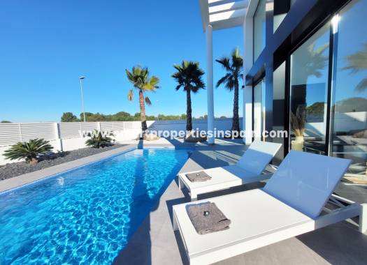Wederverkoop - Detached Villa - La Marina - Urbanización La Marina