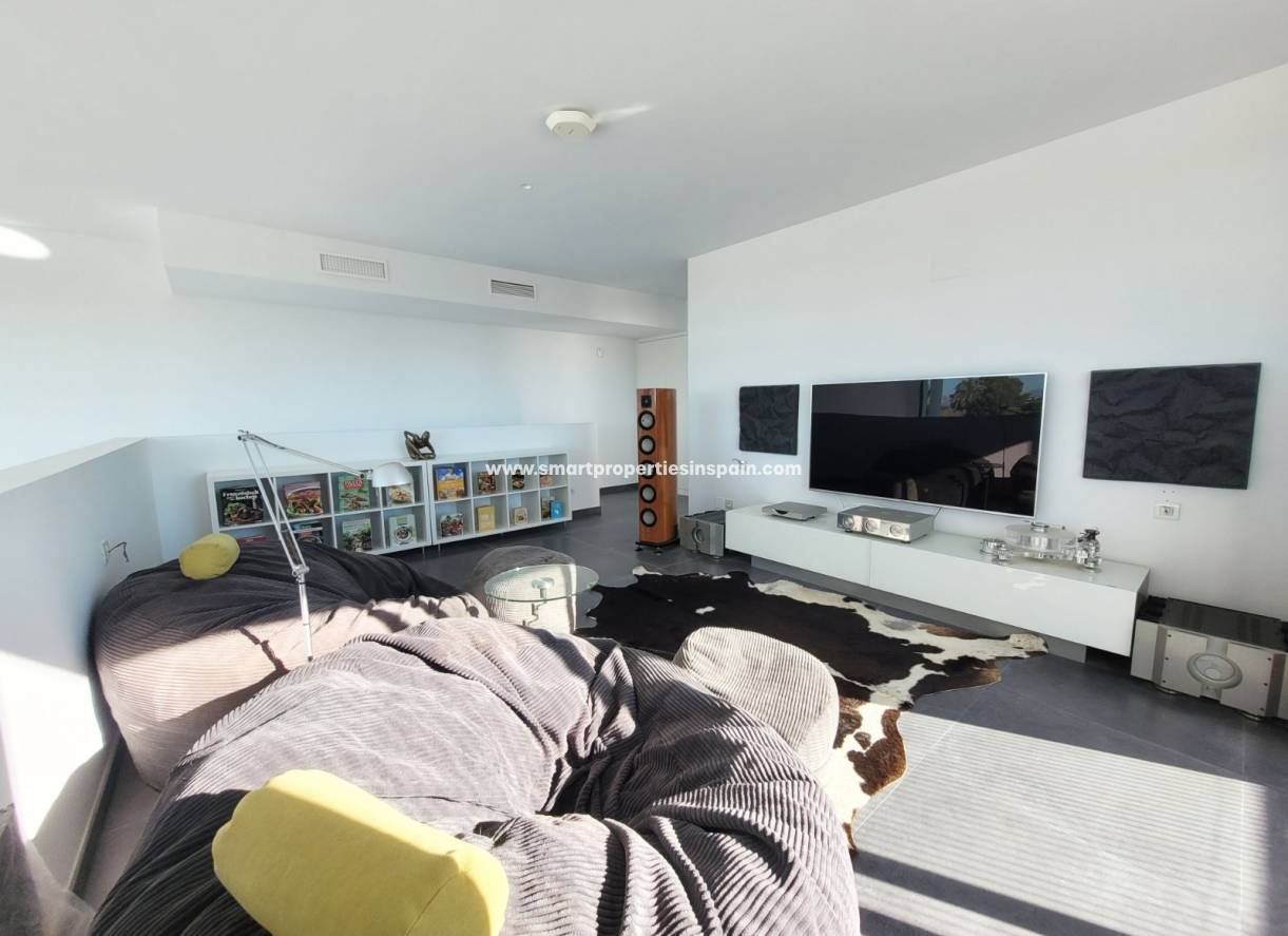 Wederverkoop - Detached Villa - La Marina - Urbanización La Marina