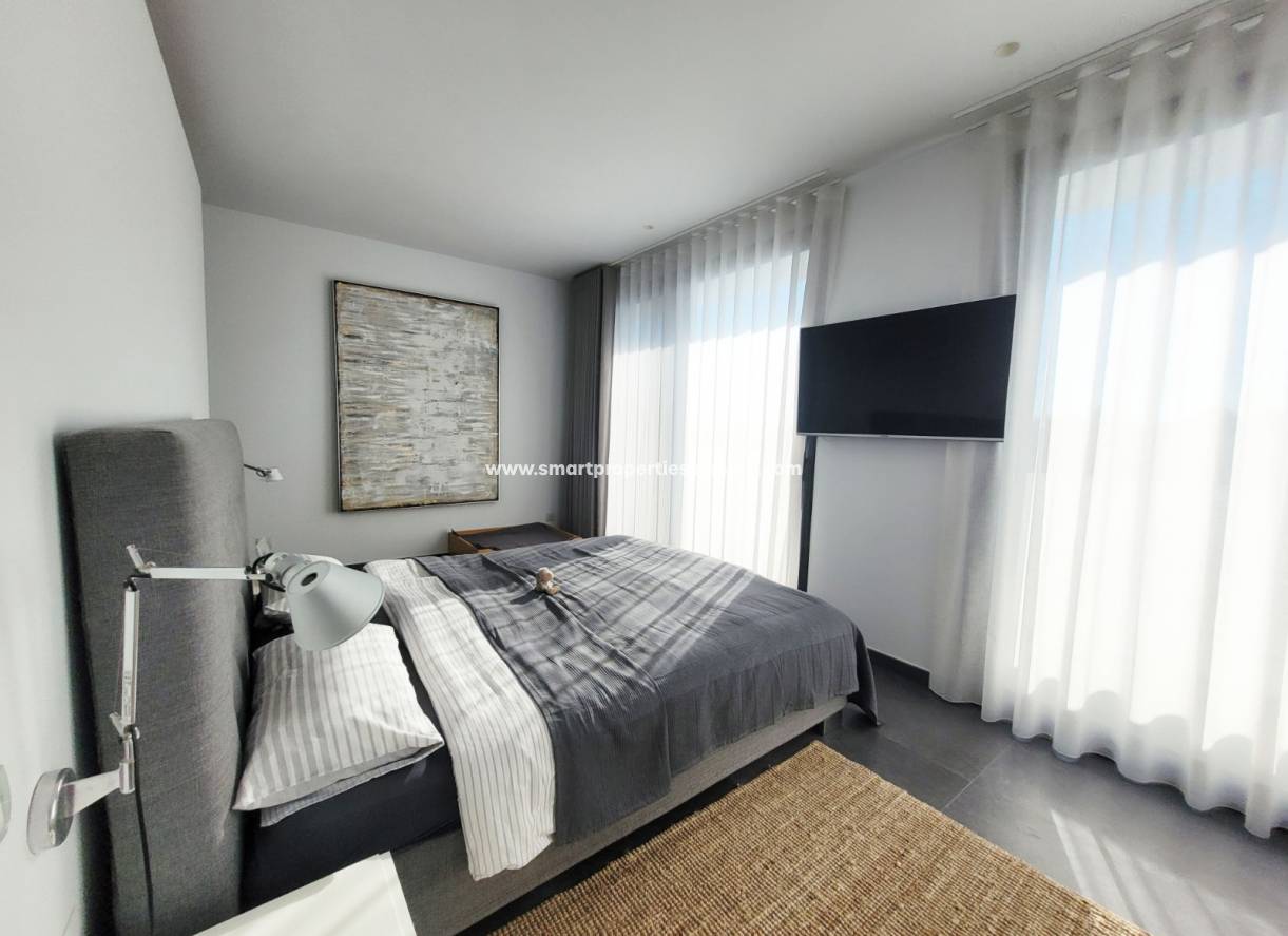 Wederverkoop - Detached Villa - La Marina - Urbanización La Marina