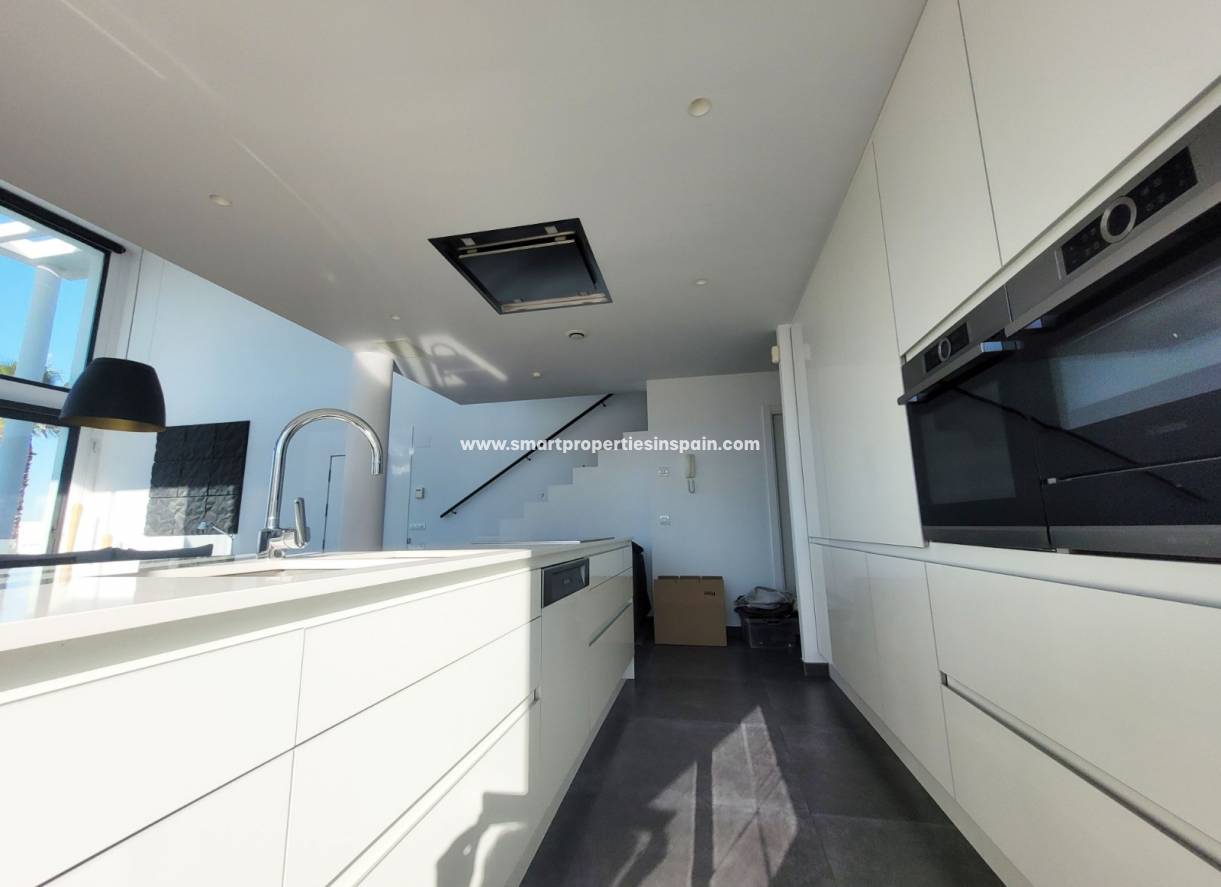 Wederverkoop - Detached Villa - La Marina - Urbanización La Marina