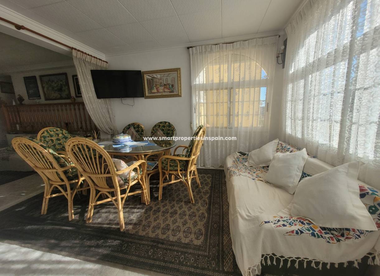 Wederverkoop - Detached Villa - La Marina - Urbanización La Marina