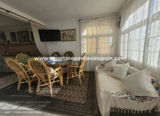 Wederverkoop - Detached Villa - La Marina - Urbanización La Marina