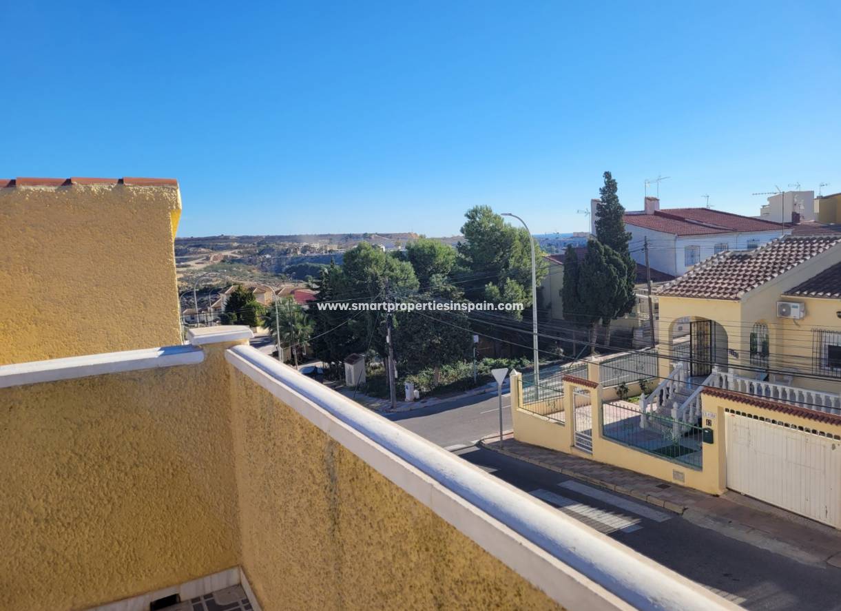 Wederverkoop - Detached Villa - La Marina - Urbanización La Marina