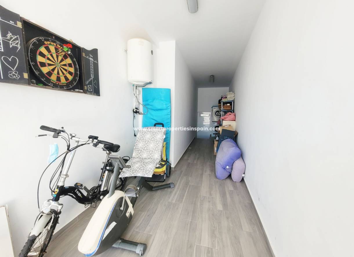 Wederverkoop - Detached Villa - La Marina - Urbanización La Marina