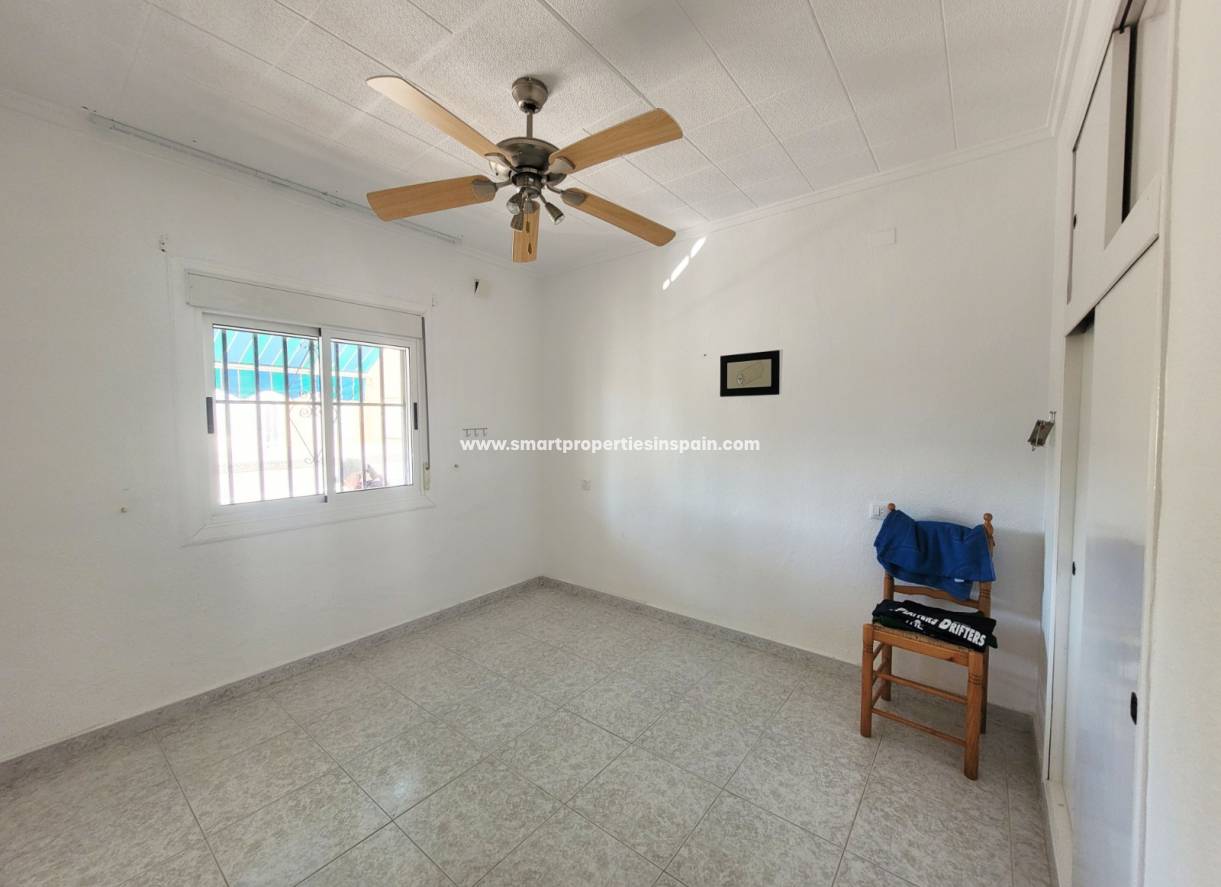 Wederverkoop - Detached Villa - La Marina - Urbanización La Marina