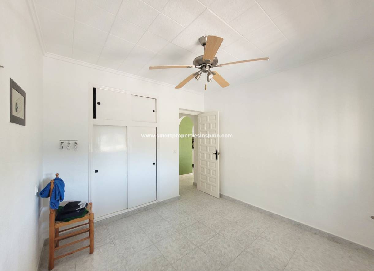Wederverkoop - Detached Villa - La Marina - Urbanización La Marina