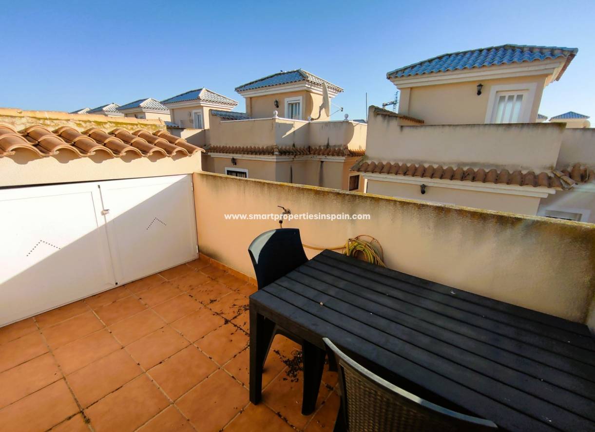 Wederverkoop - Detached Villa - La Marina - Urbanización La Marina