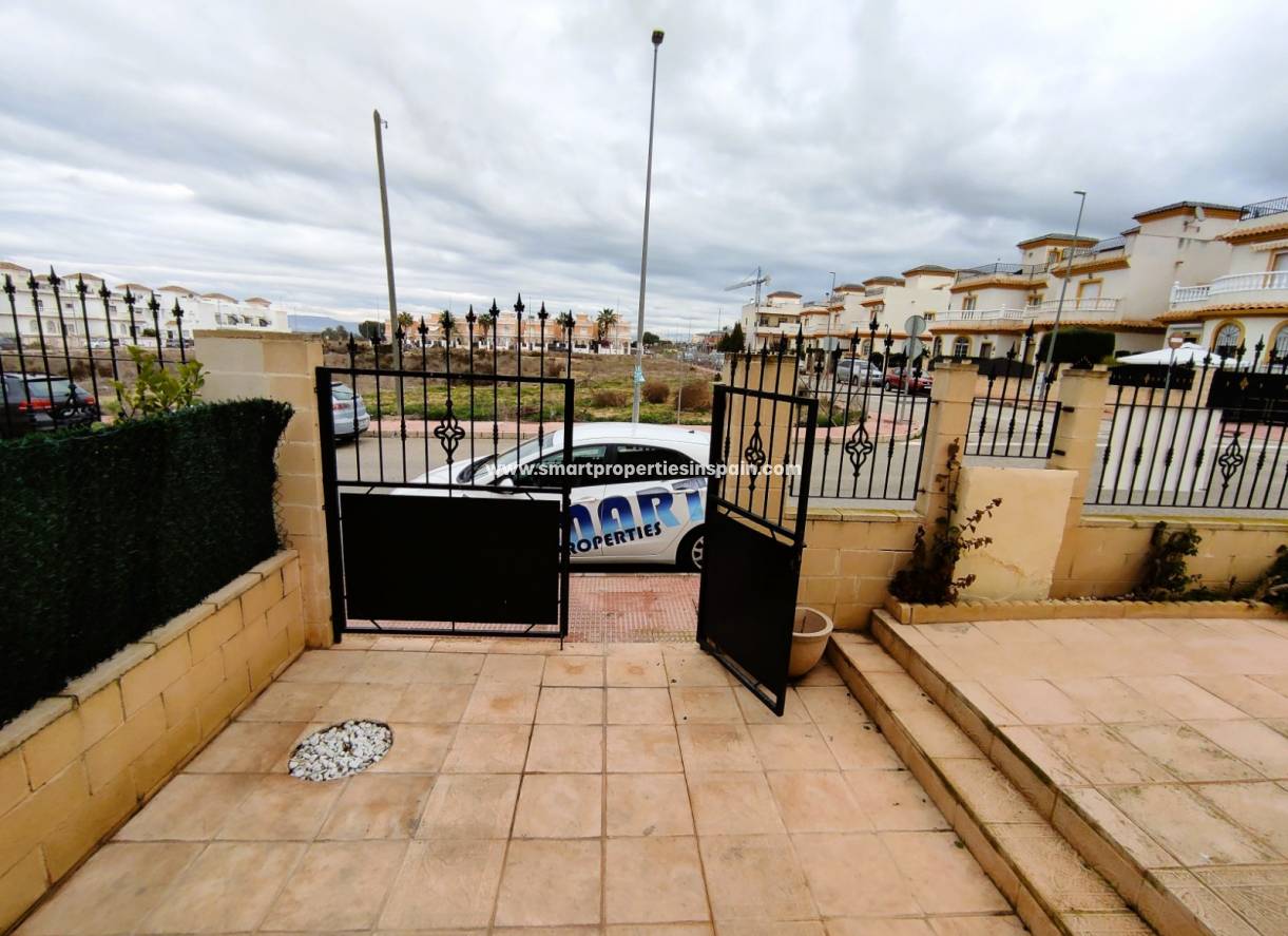 Wederverkoop - Detached Villa - La Marina - Urbanización La Marina