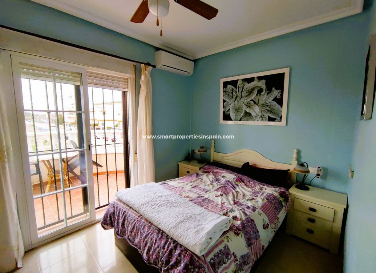 Wederverkoop - Detached Villa - La Marina - Urbanización La Marina