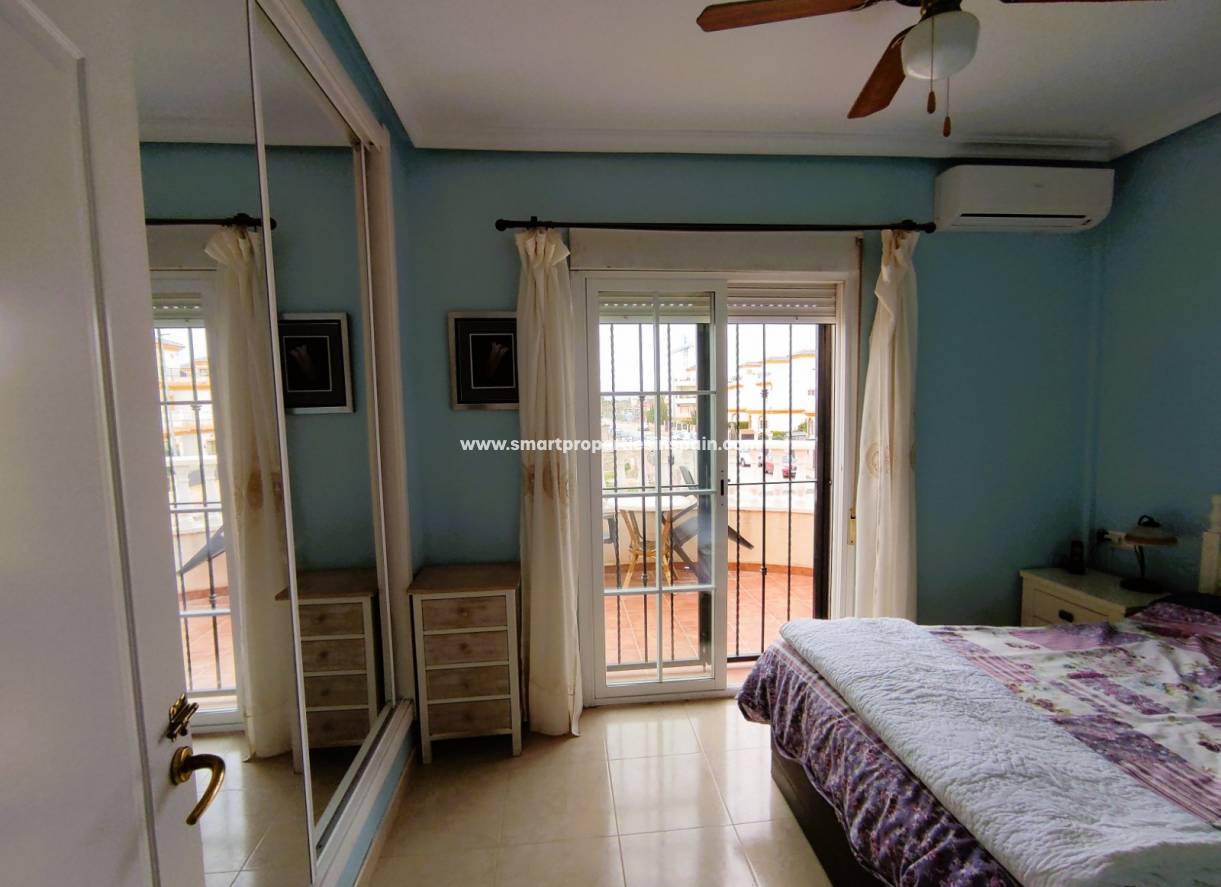 Wederverkoop - Detached Villa - La Marina - Urbanización La Marina