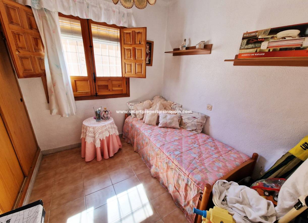 Wederverkoop - Detached Villa - La Marina - Urbanización La Marina