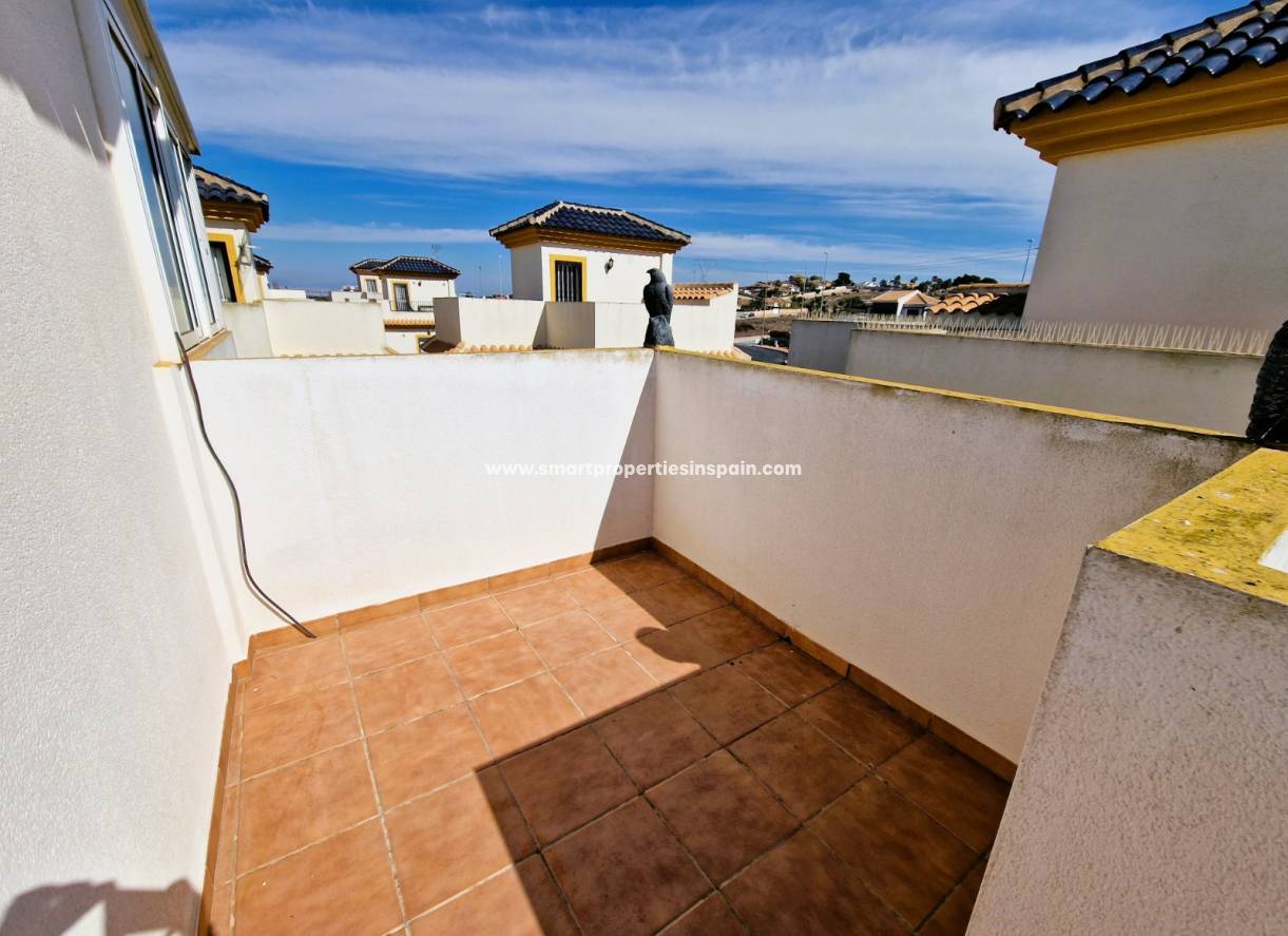 Wederverkoop - Detached Villa - La Marina - Urbanizacion la marina
