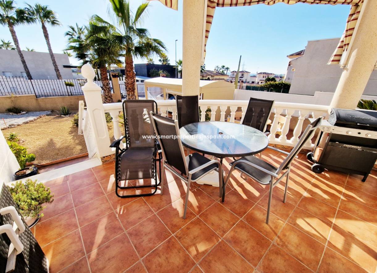 Wederverkoop - Detached Villa - La Marina - Urbanización La Marina