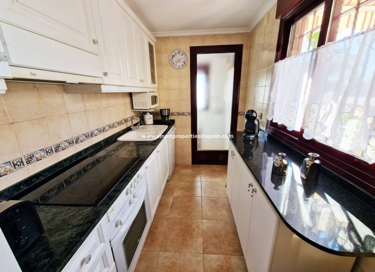 Wederverkoop - Detached Villa - La Marina - Urbanización La Marina