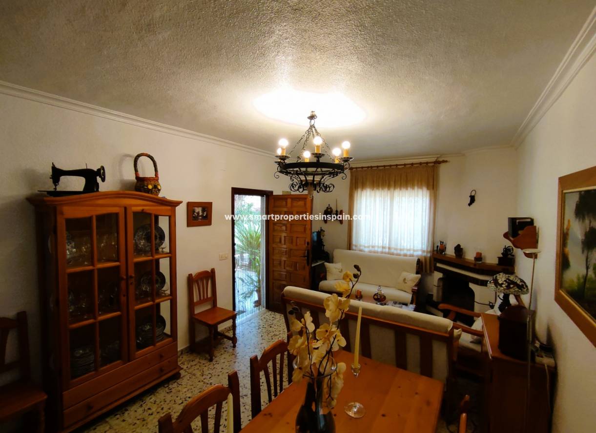 Wederverkoop - Detached Villa - La Marina - Urbanización La Marina