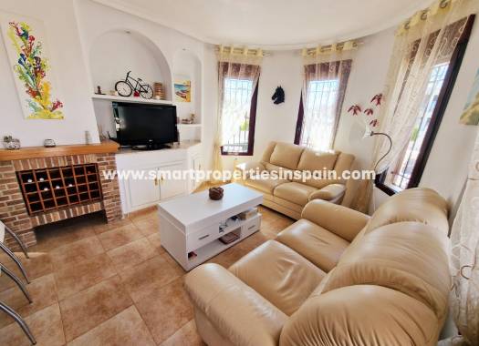 Wederverkoop - Detached Villa - La Marina - Urbanización La Marina