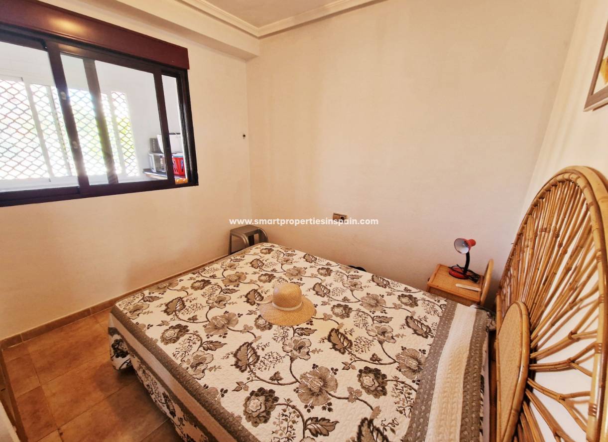 Wederverkoop - Detached Villa - La Marina - Urbanización La Marina