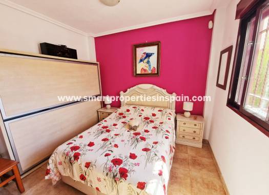 Wederverkoop - Detached Villa - La Marina - Urbanización La Marina