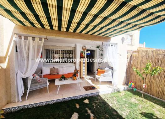 Wederverkoop - Detached Villa - La Marina - Urbanización La Marina